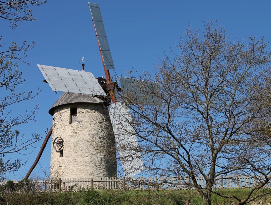 Lire la suite à propos de l’article Des adhérents aux petits soins des visiteurs du Moulin de la Garenne à Pannecé (44)