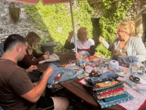 Lire la suite à propos de l’article 1er prix Générations Actions pour l’atelier couture itinérant du club Les Libellules (47)