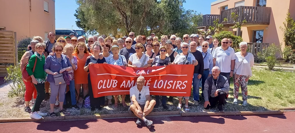 Une partie des adhérents du Club Amitié Loisirs de Saint Jean Bonnefonds dans la Loire.